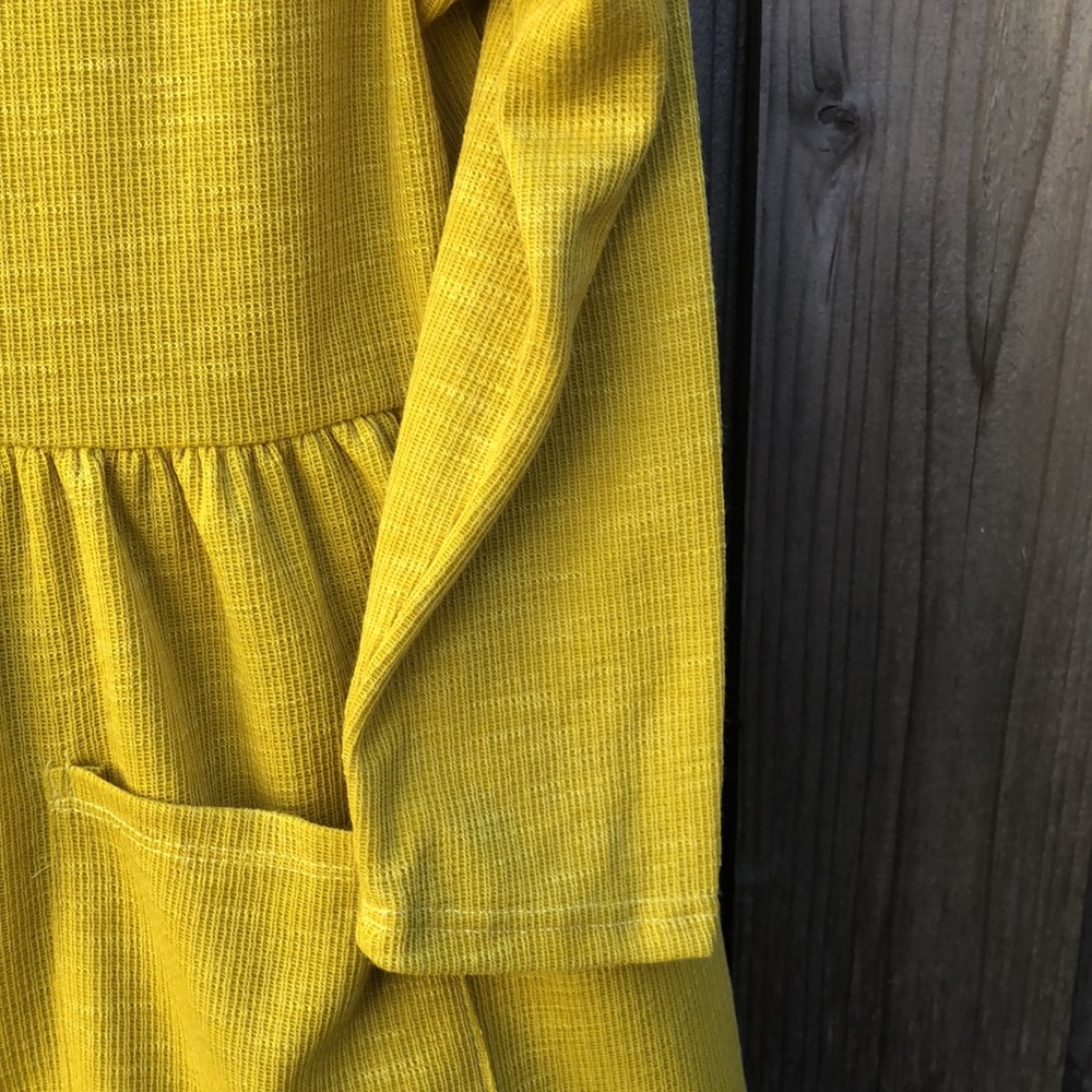 Entro Mustard Top - Size Small - Picture 4 of 4